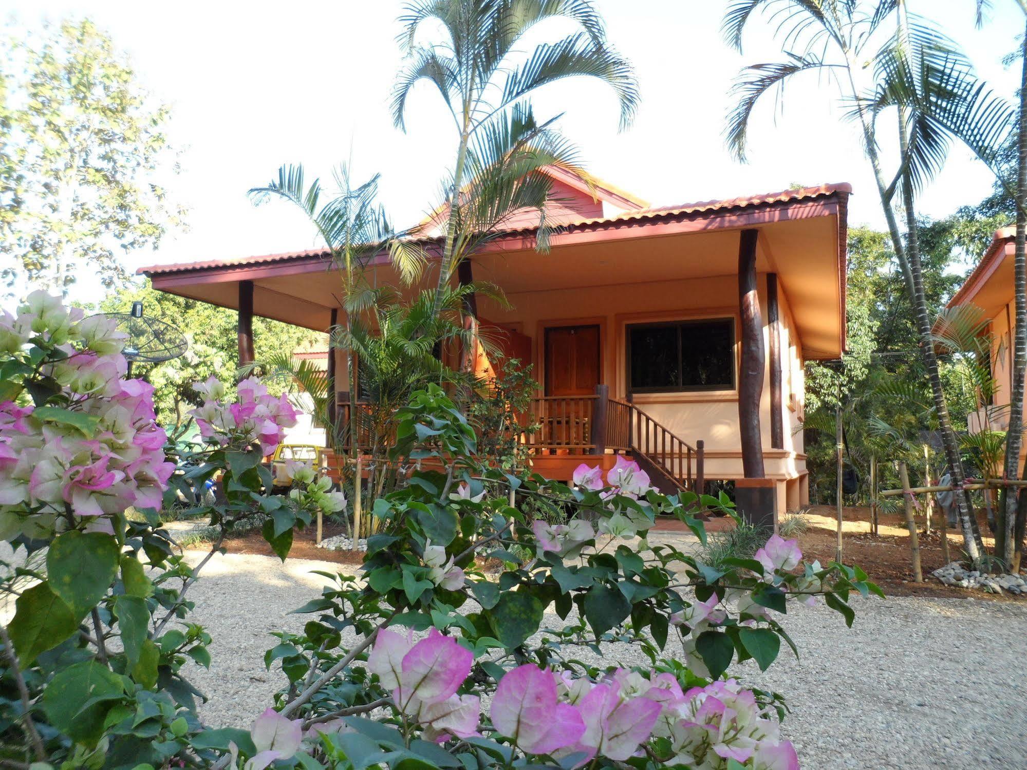 Khunnam Rimtarn Resort Mae Sai Exterior foto