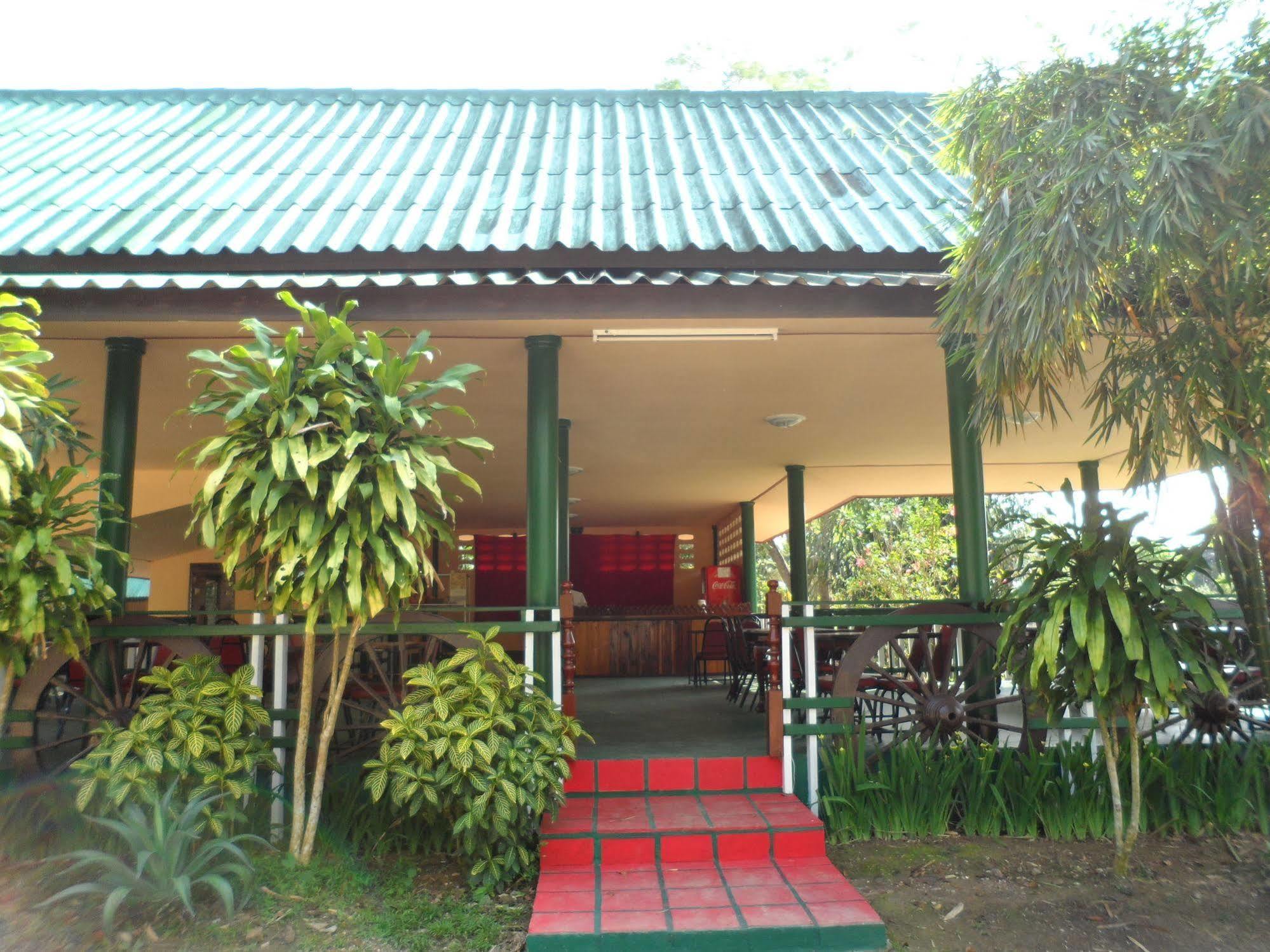Khunnam Rimtarn Resort Mae Sai Exterior foto